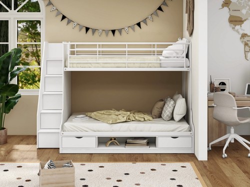 Trio white triple - white, staircase